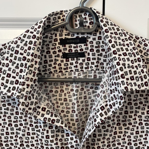 RW&Co camera pattern dress shirt - Picture 2 of 2